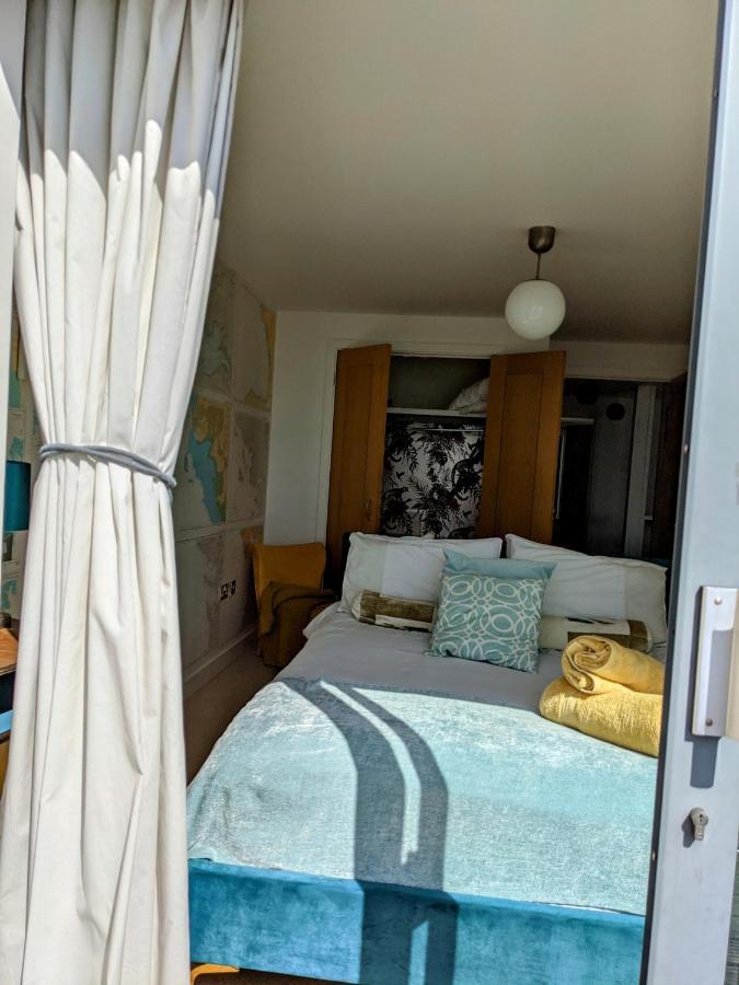 Panoramic Sea Views, Sleeps 4, Torquay Apartment Exterior photo