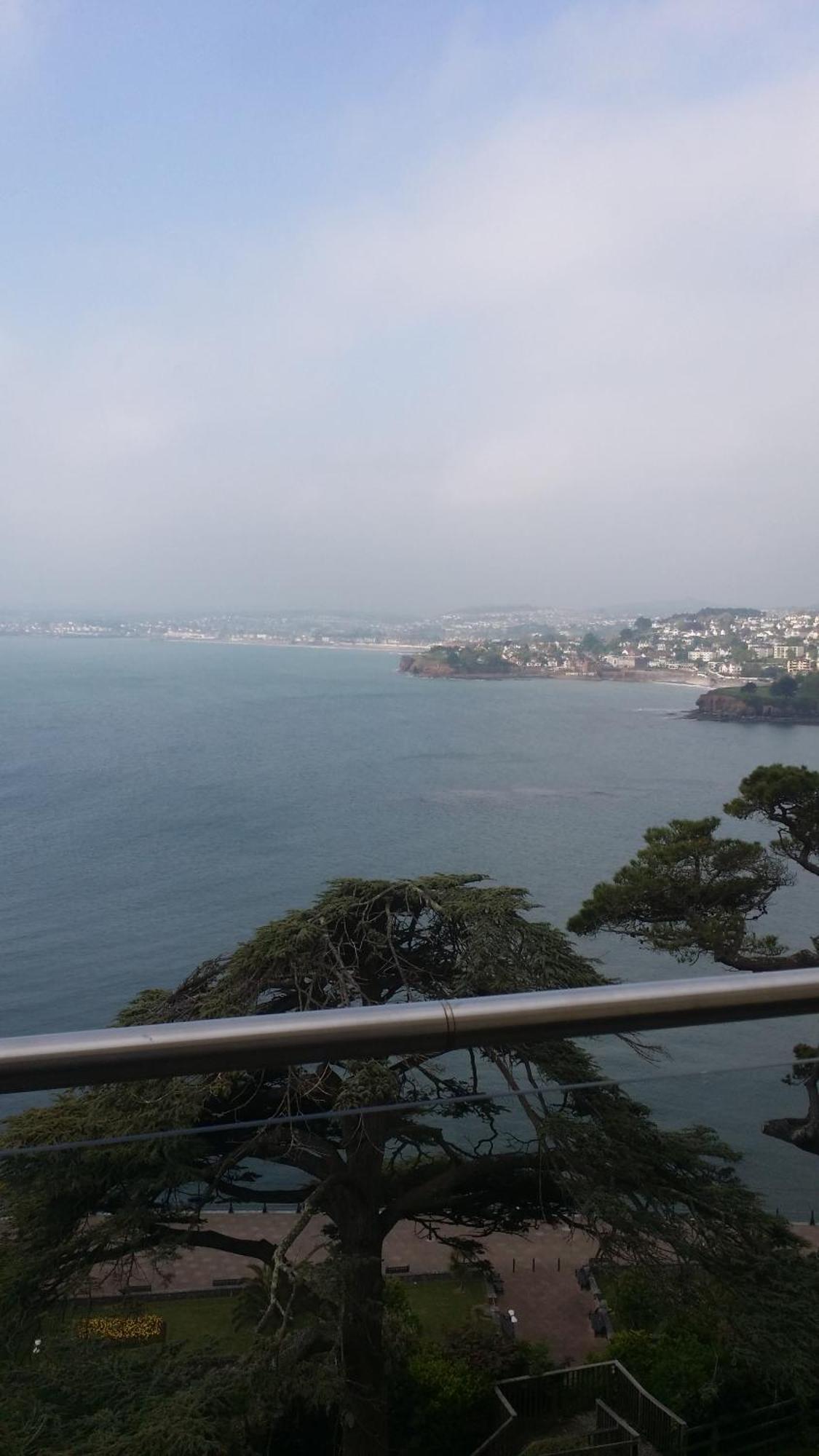 Panoramic Sea Views, Sleeps 4, Torquay Apartment Exterior photo
